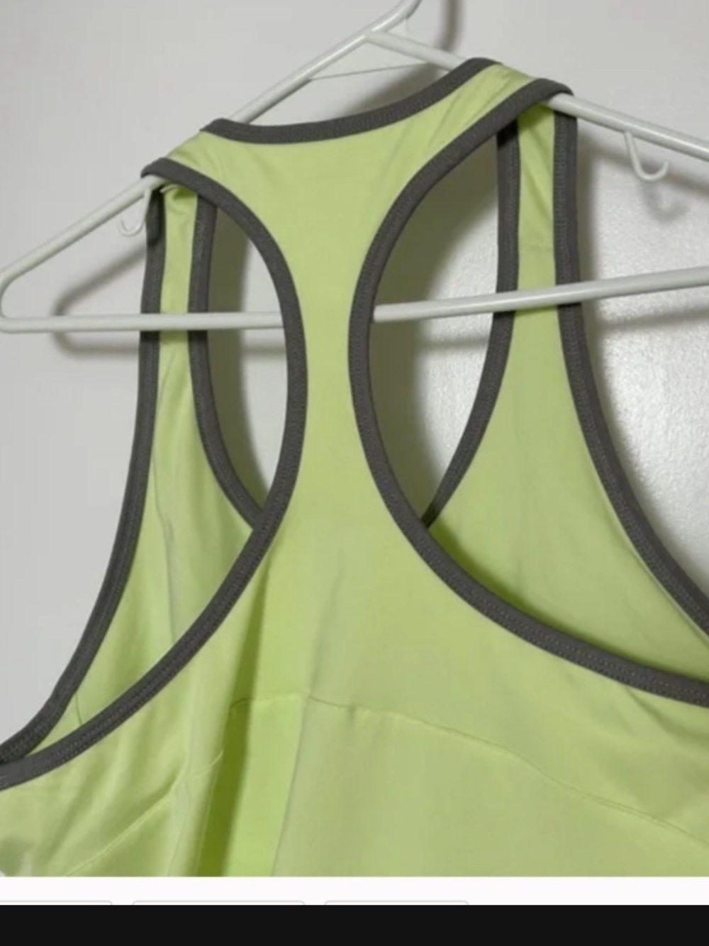 2 Piece Set - Reebok Tank Top & Puma Athletic Capris - Picture 6 of 9